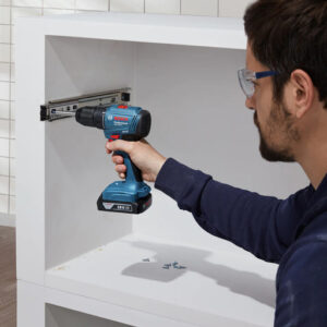Акумулаторен винтоверт Bosch с безчетков двигател с 2 батерии и зарядно, 18 V, 2 Ah, 50 Nm, 1.5-13 мм GSR 185-Li - Image 2