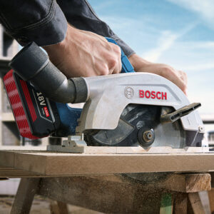 Акумулаторен ръчен циркуляр Bosch с 1 батерия и зарядно, 18 V, 5 Ah, ф 165 мм, 5000 об./мин GKS 185-Li - Image 3