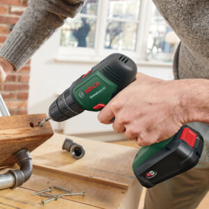 Акумулаторен винтоверт Bosch ударен с 2 батерии и зарядно, 18 V, 1.5 Ah, 34 Nm, 10 мм UniversalImpact 18V - Image 2