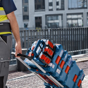 Зарядно устройство Bosch за акумулаторни Li-Ion батерии 14.4-18 V, 230 V GAL 18V6-80 - Image 3
